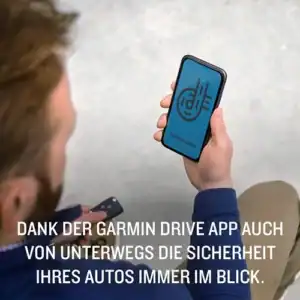 GPS Handyhalterung im Auto für sichere Fahrt, kompatibel mit Garmin Drive App.
